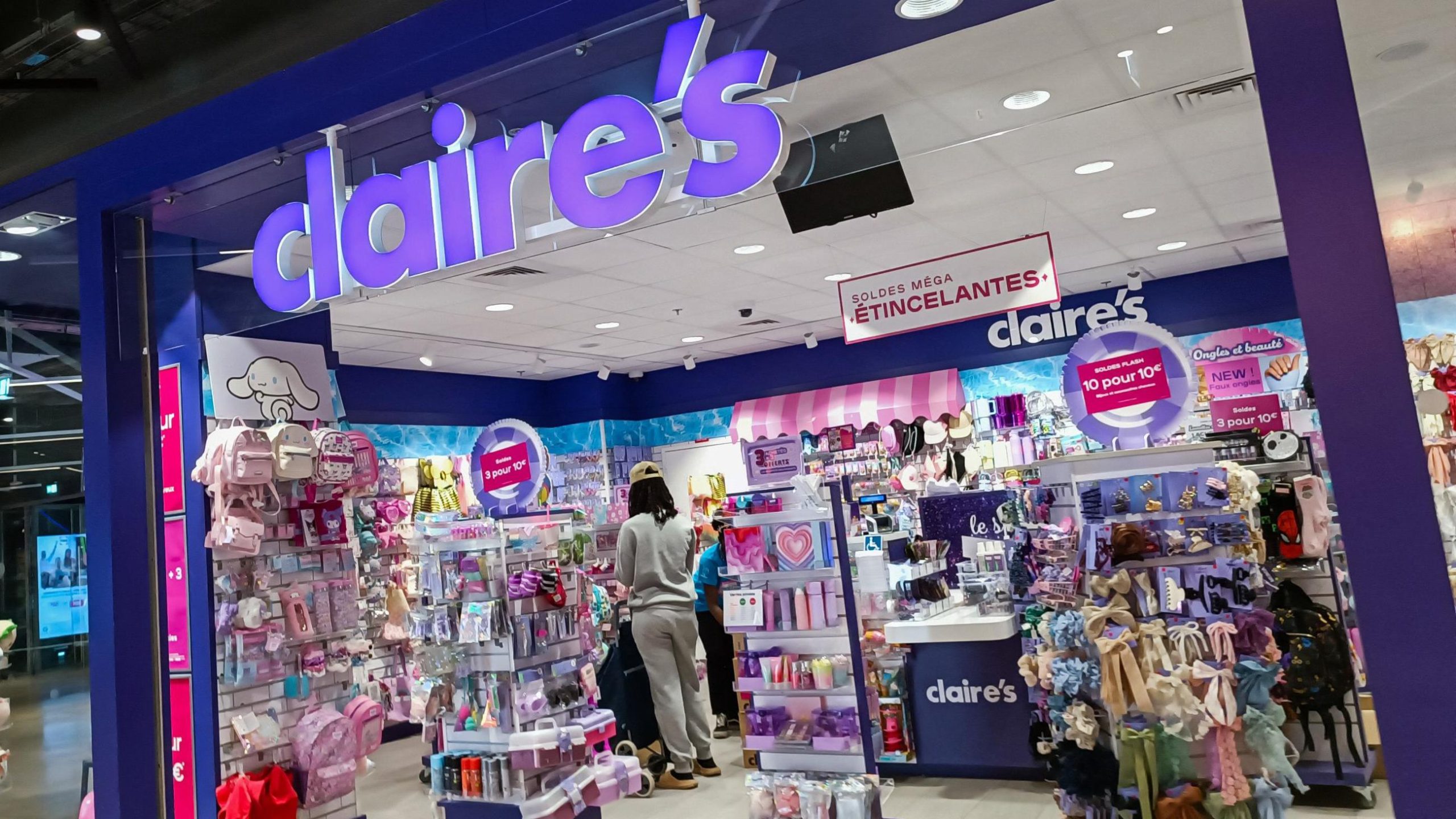 Is Claire's going out of business