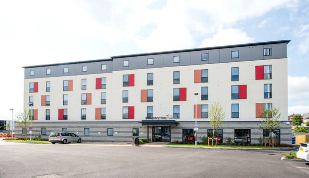 Stay Smart at Gillingham Business Park Premier Inn – Best Rates Inside